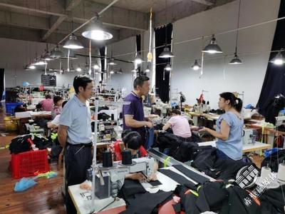 赤壁 優(yōu)化營(yíng)商環(huán)境激發(fā)市場(chǎng)活力，市場(chǎng)調(diào)研助力精準(zhǔn)施策